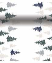 Feestartikelen kerst witte groene tafelkleden tafellopers placemats met kerstboompjes print 40 x 480 cm